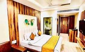 Platinum Resort